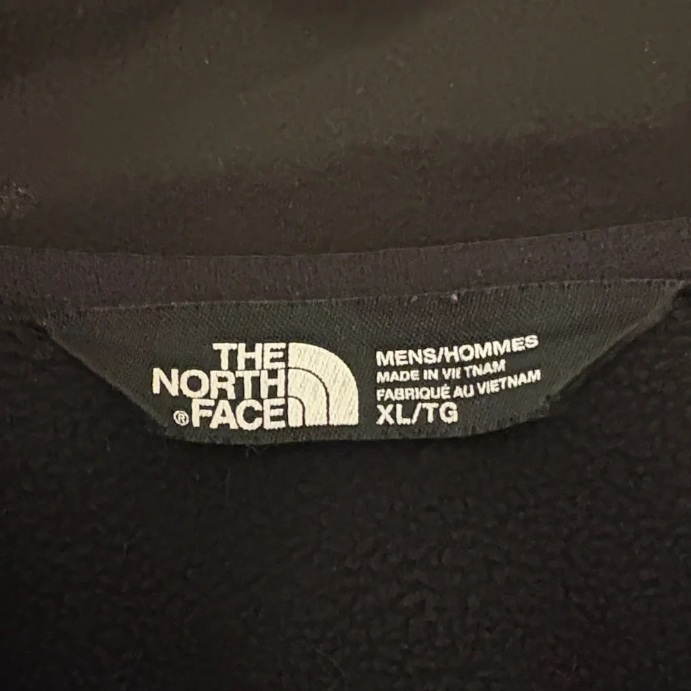 Men’s North Face Black Full Zip Jacket. Size XL